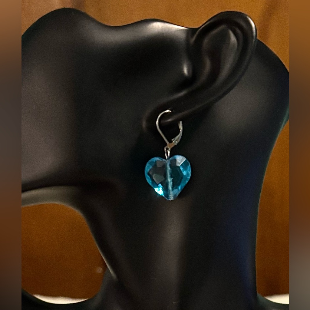 Faceted Heart Shaped Blue Dangle Earrings 15$